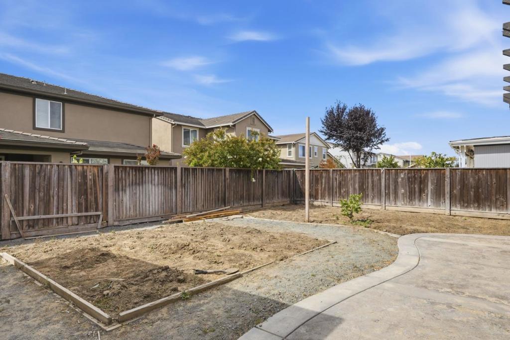 839 Dunmore Street Property Photo 35