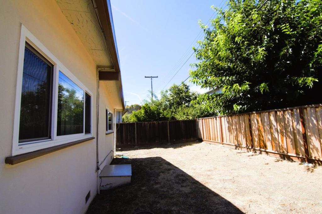 3523 Elmhurst Avenue Property Photo 15
