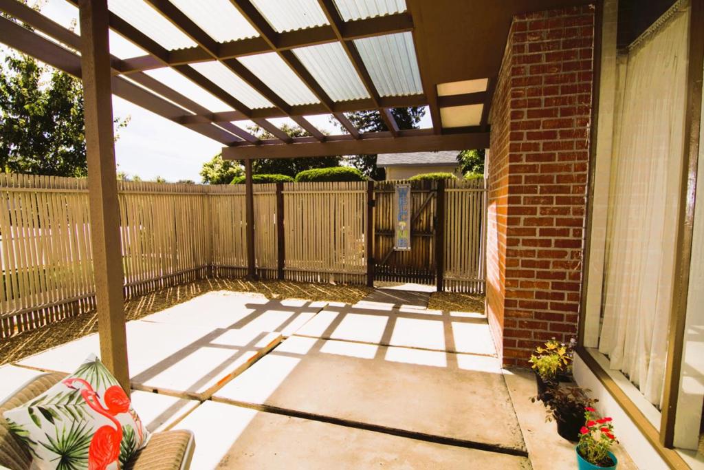 3523 Elmhurst Avenue Property Photo 23
