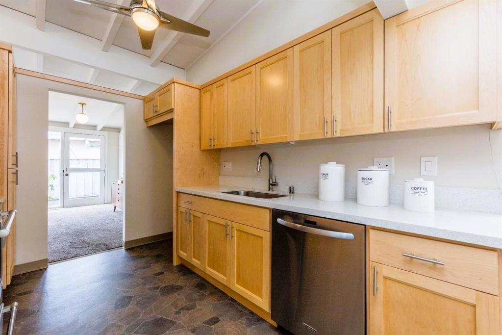 3523 Elmhurst Avenue Property Photo 34