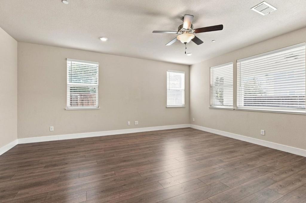 10068 Carinata Drive Property Photo 5