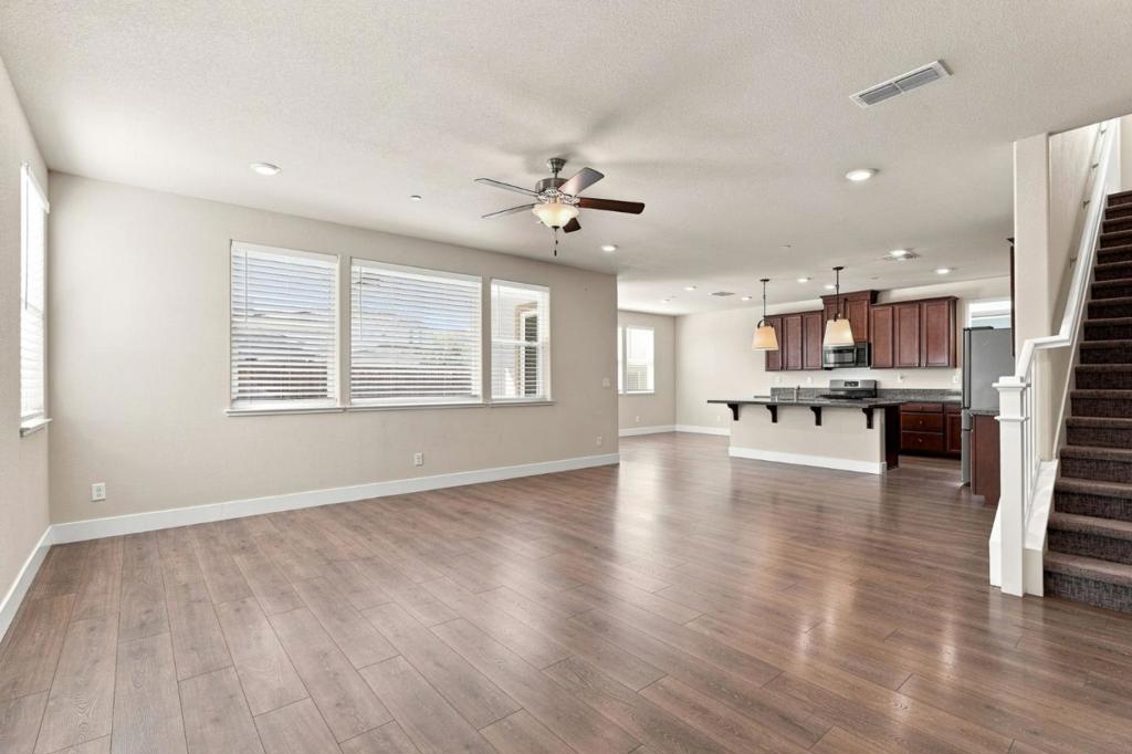 10068 Carinata Drive Property Photo 7