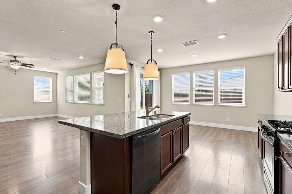 10068 Carinata Drive Property Photo 11