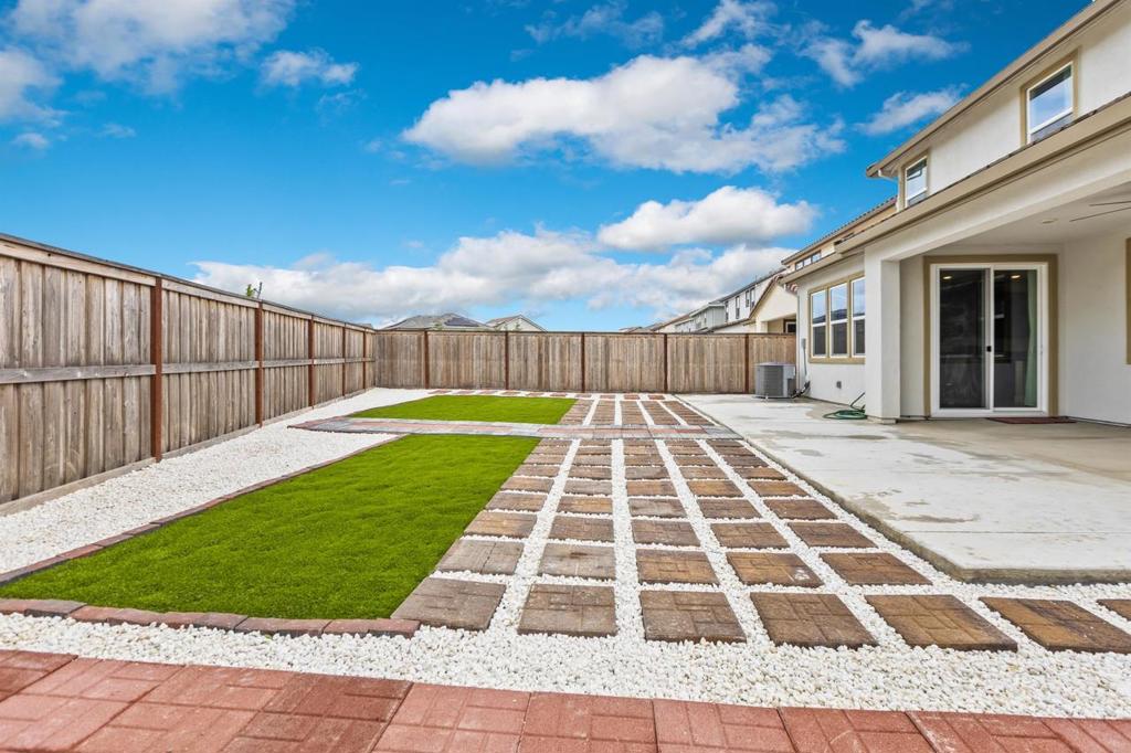 10068 Carinata Drive Property Photo 43