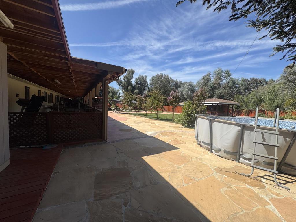 12235 Foothill Avenue Property Photo 16