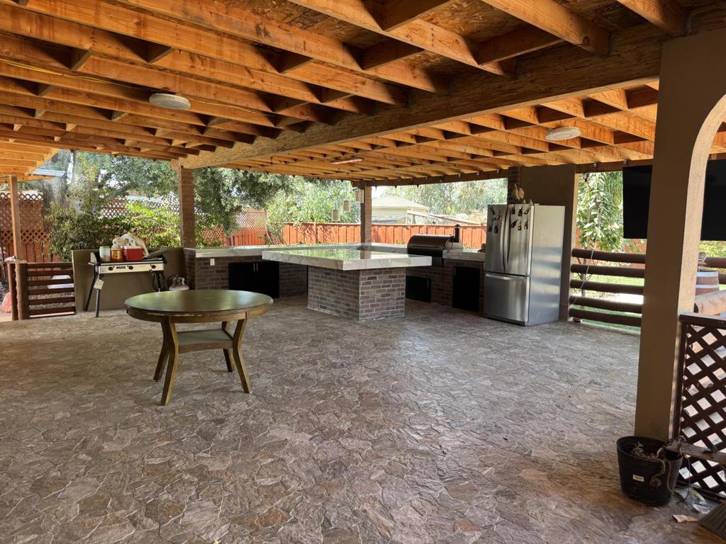 12235 Foothill Avenue Property Photo 18