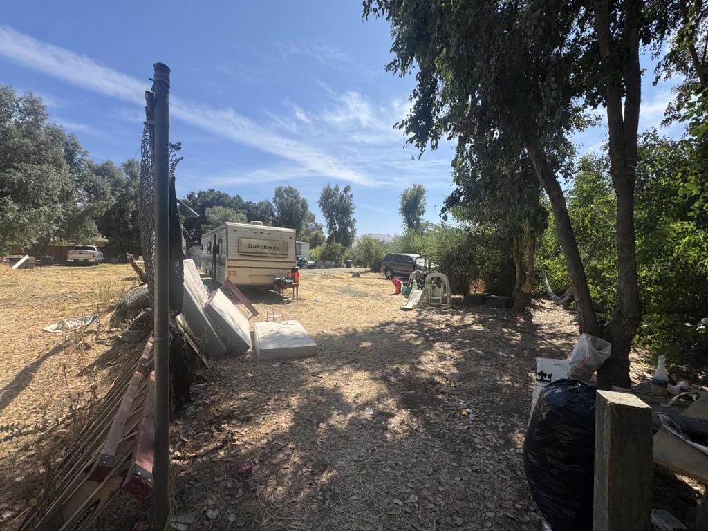 12235 Foothill Avenue Property Photo 21