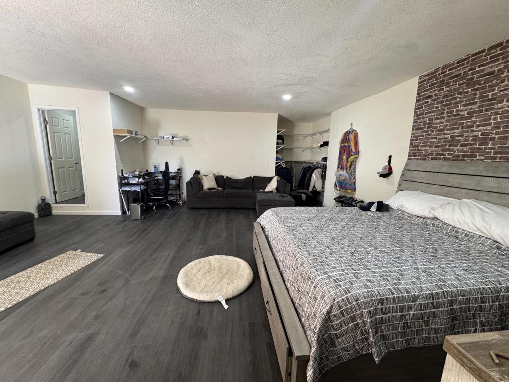 12235 Foothill Avenue Property Photo 42