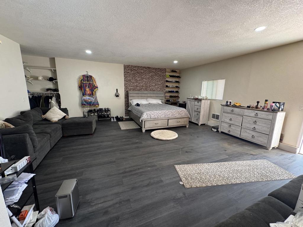 12235 Foothill Avenue Property Photo 44