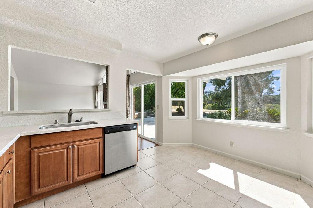 3180 Argonaut Avenue Property Photo 7