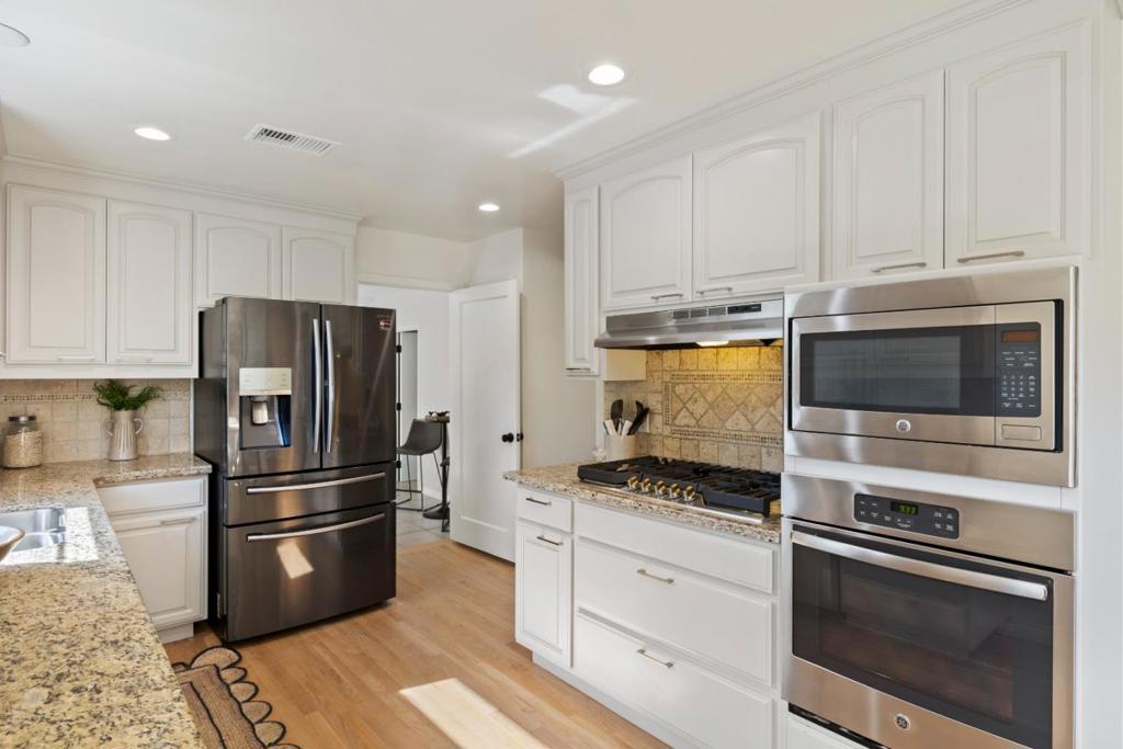 1666 Jolly Court Property Photo 10