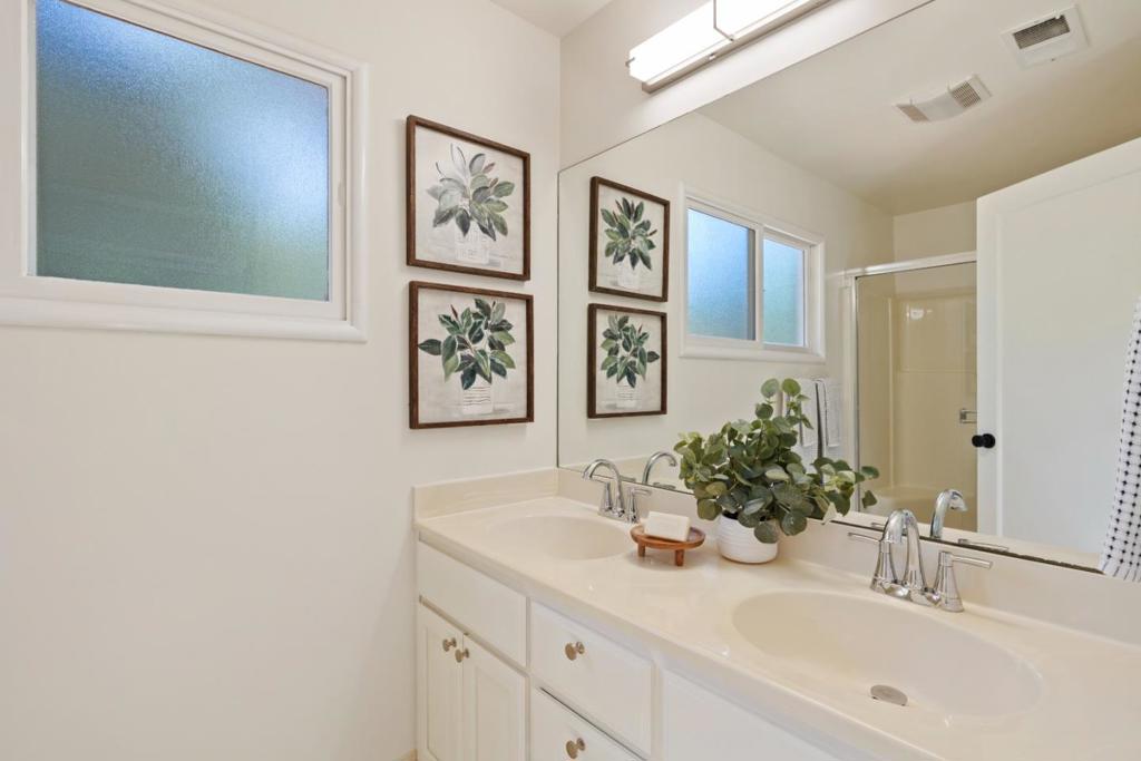 1666 Jolly Court Property Photo 28