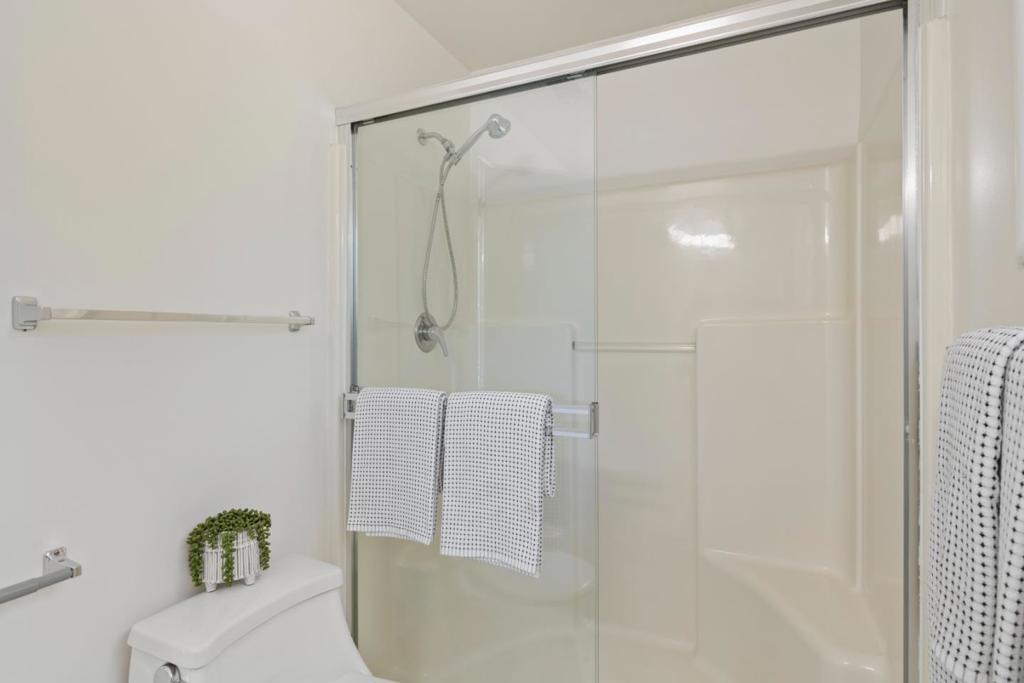 1666 Jolly Court Property Photo 29