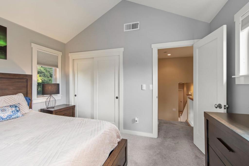 1195 Settle Avenue Property Photo 20