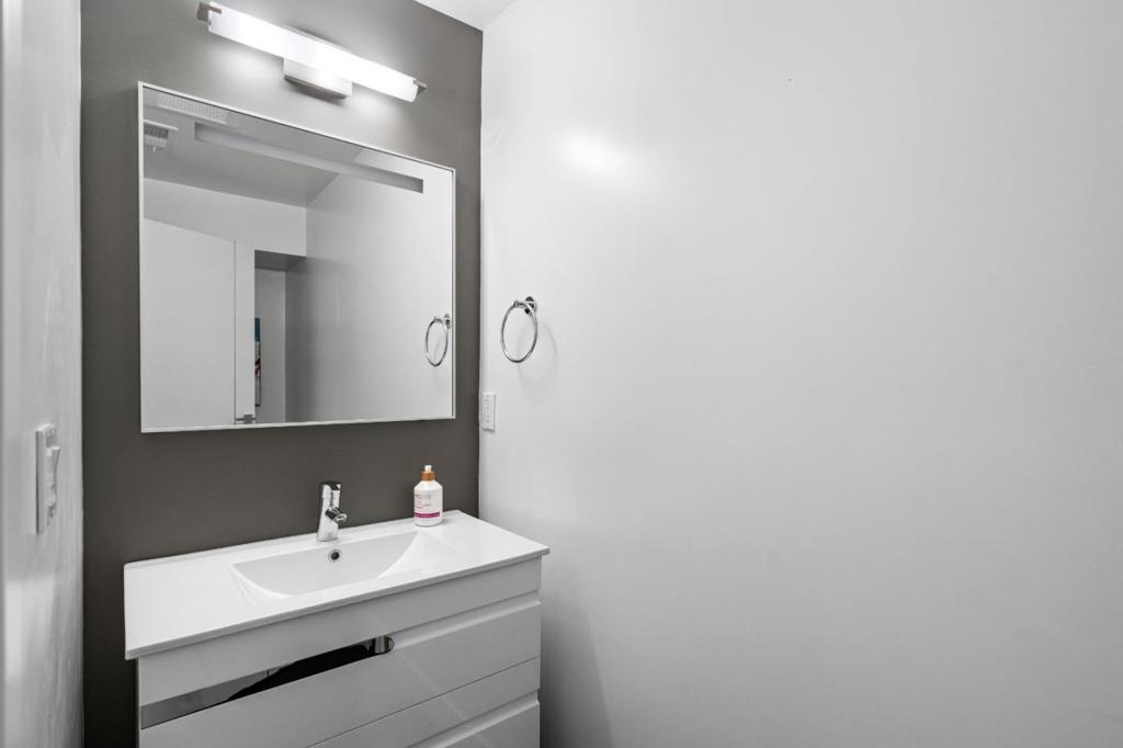 1002 Crestview Drive Property Photo 36