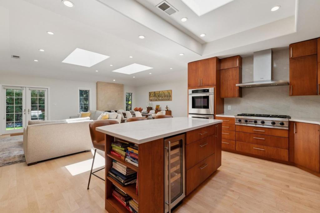 61 Lloyden Drive Property Photo 28