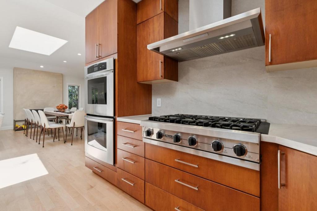 61 Lloyden Drive Property Photo 33