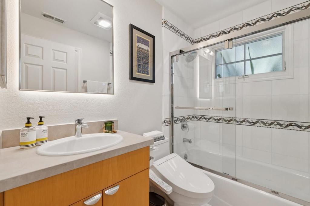 61 Lloyden Drive Property Photo 57