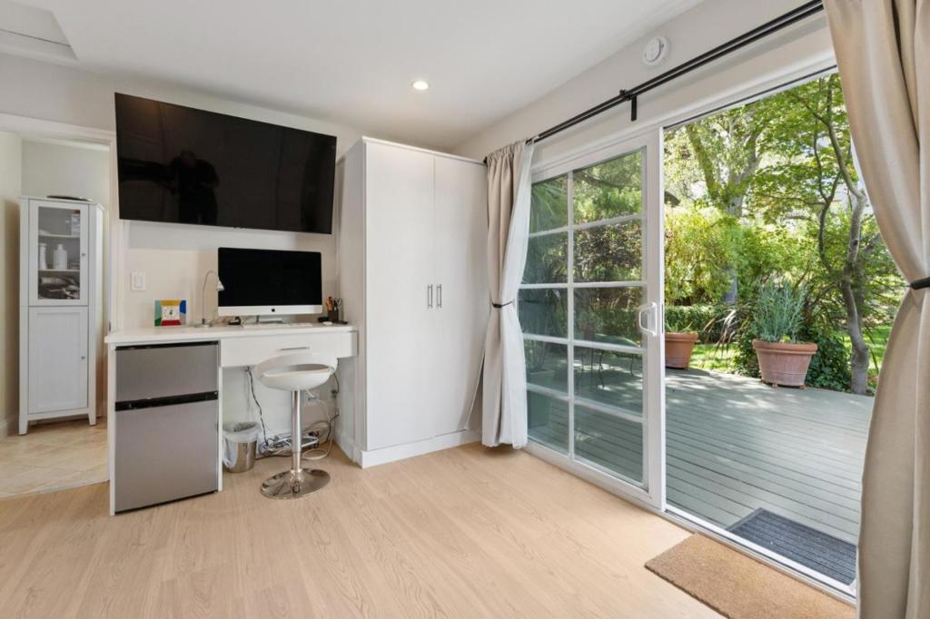 61 Lloyden Drive Property Photo 77