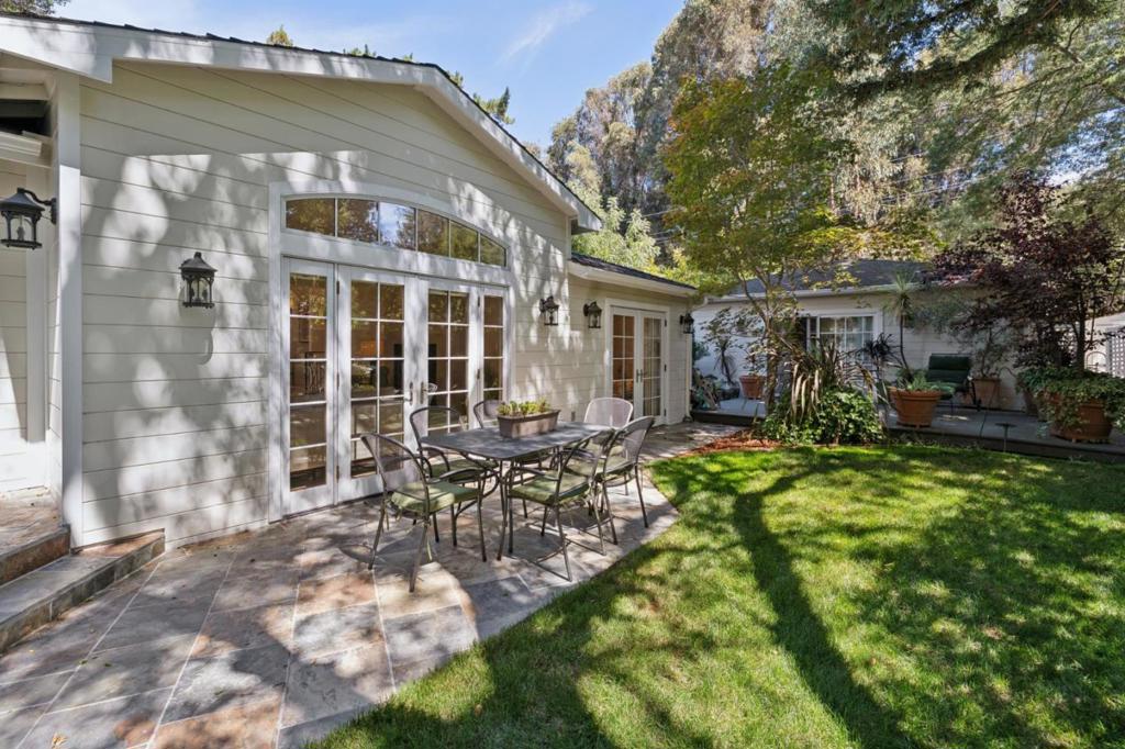61 Lloyden Drive Property Photo 86