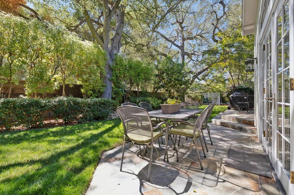 61 Lloyden Drive Property Photo 89