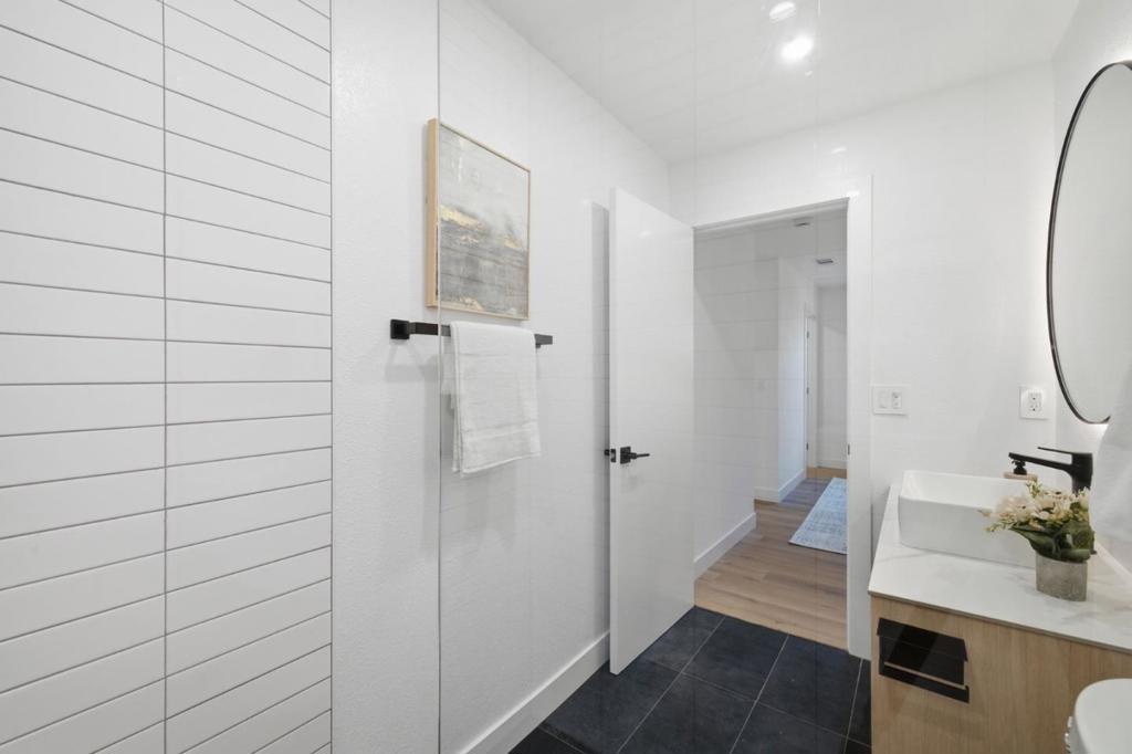 715 Gridley Street Property Photo 21