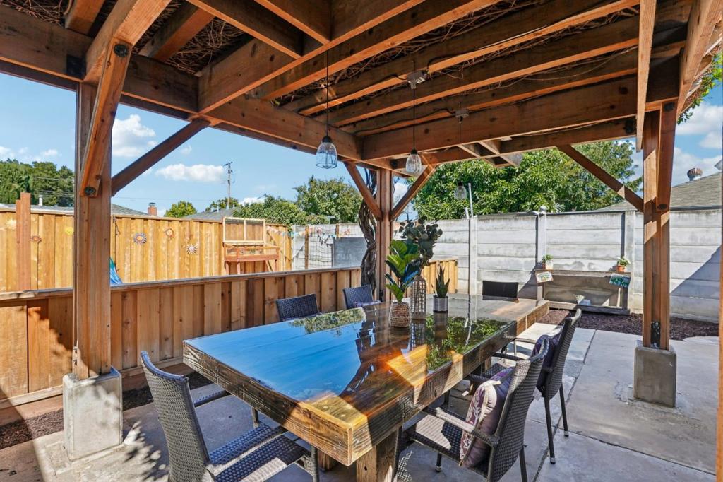 611 E Mc Kinley Avenue Property Photo 27