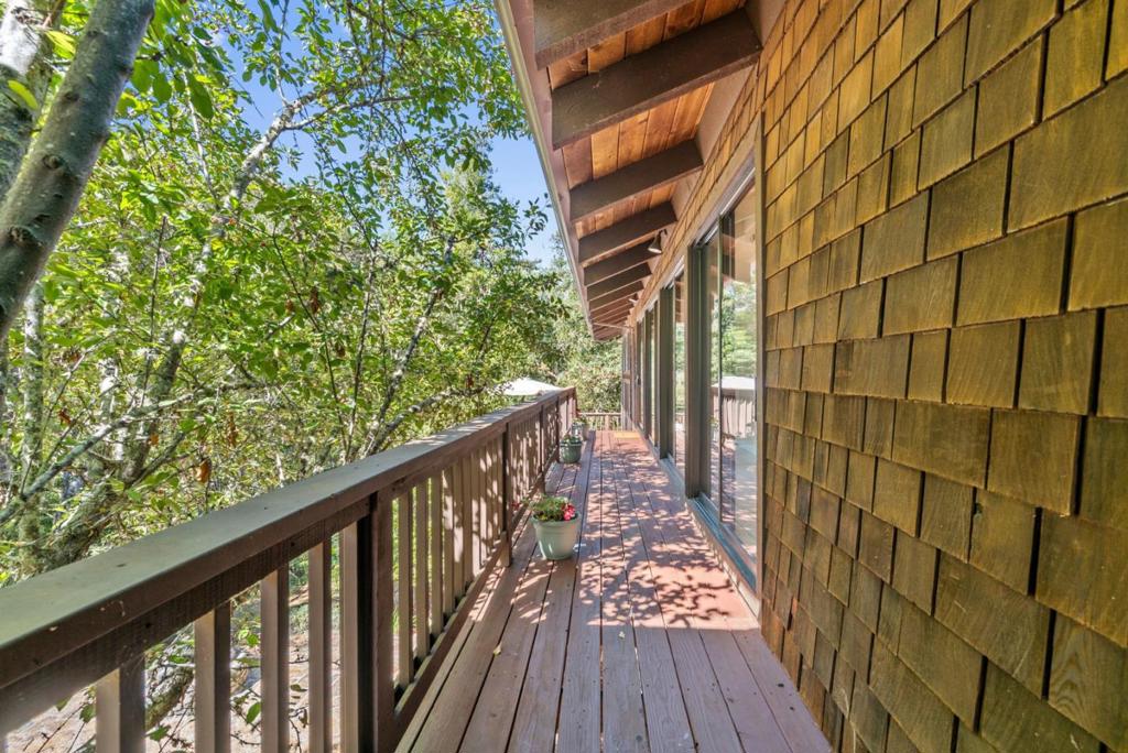 301 Canyon Oaks Property Photo 46