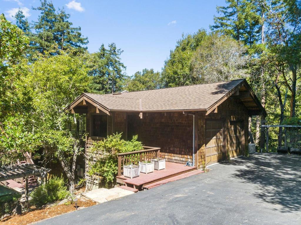 301 Canyon Oaks Property Photo 47