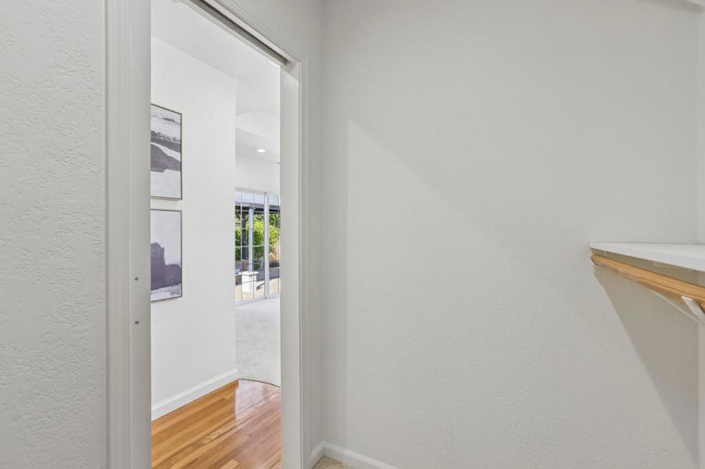 1054 Thornton Way Property Photo 29
