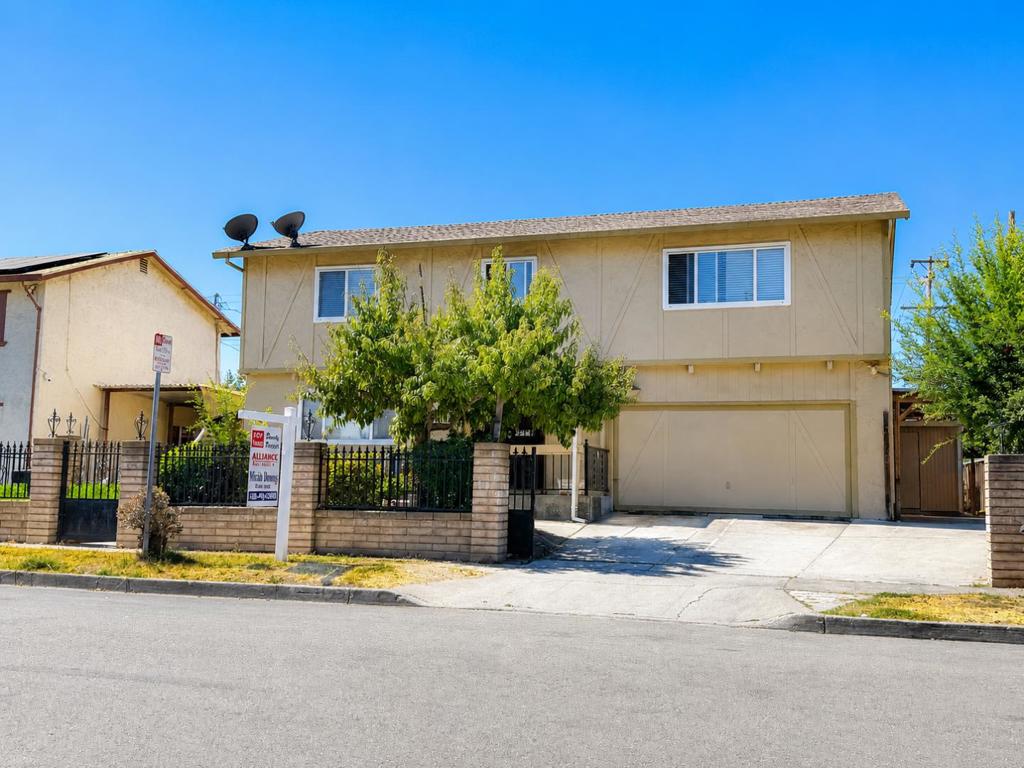 1173 Edith Street Property Photo 1