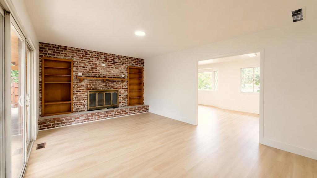 925 5th Street Property Photo 11