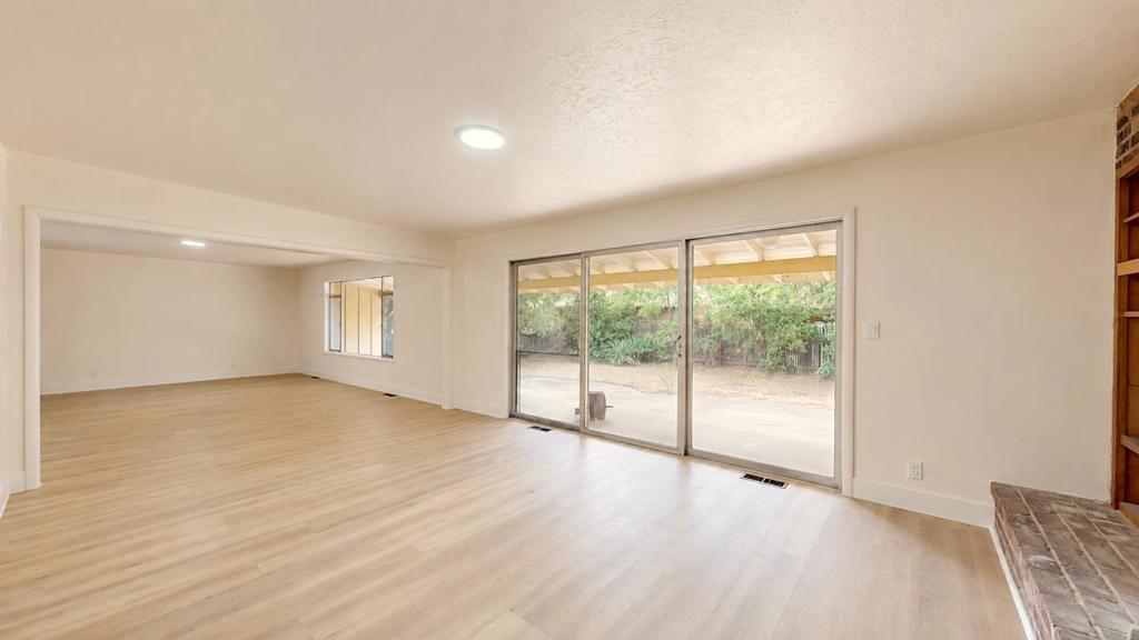 925 5th Street Property Photo 15