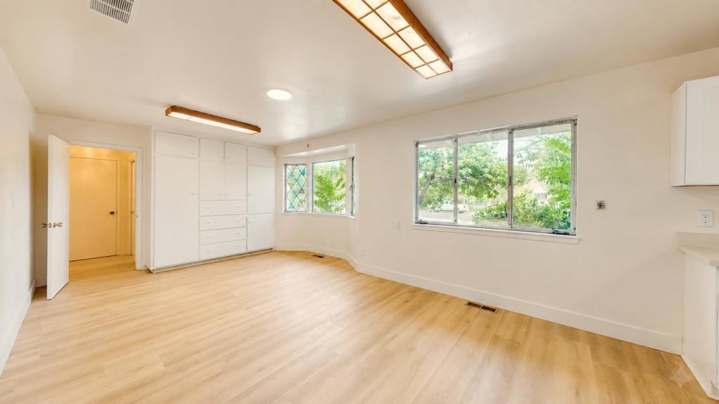 925 5th Street Property Photo 21