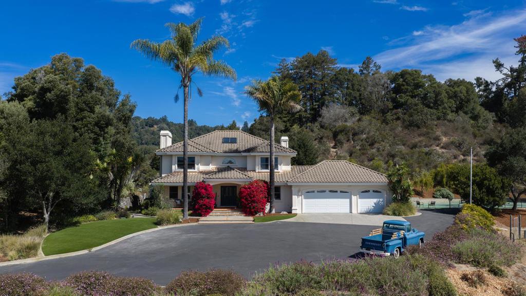 760 Del Valle Property Photo 3