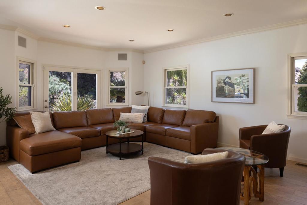 760 Del Valle Property Photo 19
