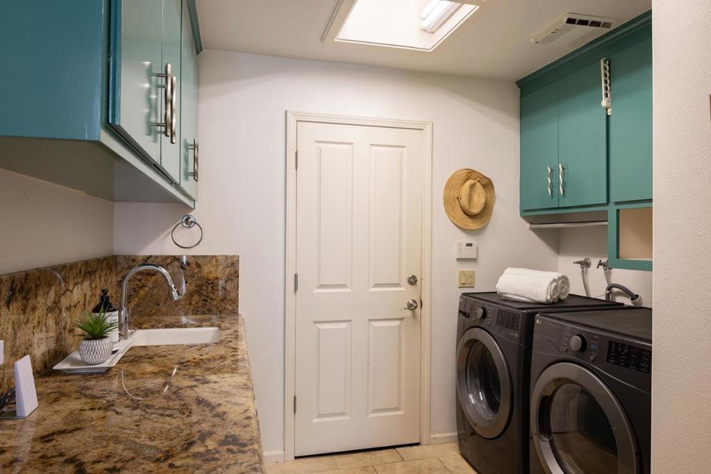 760 Del Valle Property Photo 31