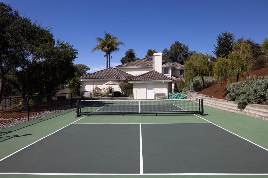 760 Del Valle Property Photo 33