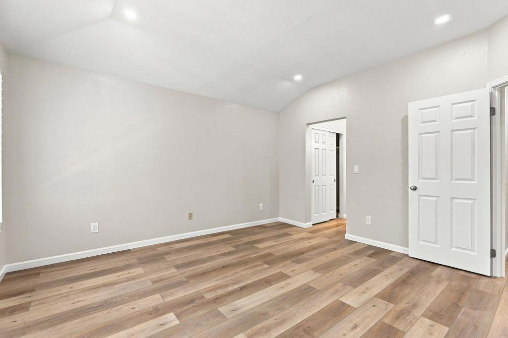 84 Tahoe Court 203 Property Photo 19