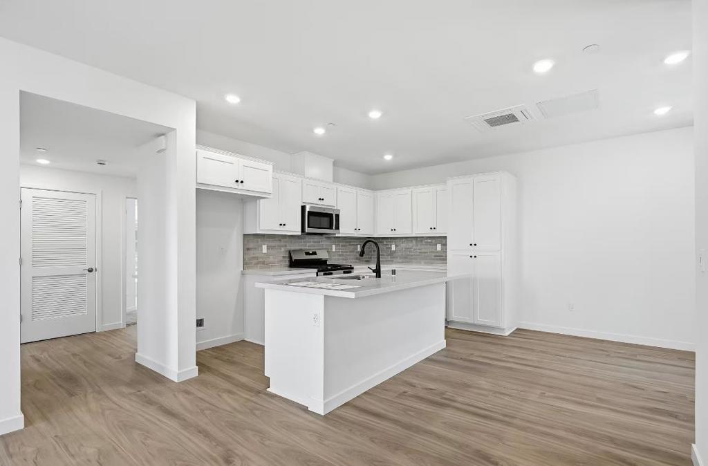 5940 Virtual Court Property Photo 6