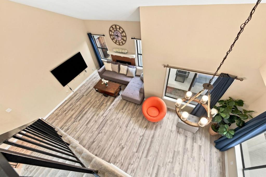126 Mediterranean Avenue Property Photo 18