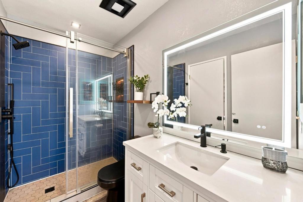 126 Mediterranean Avenue Property Photo 30