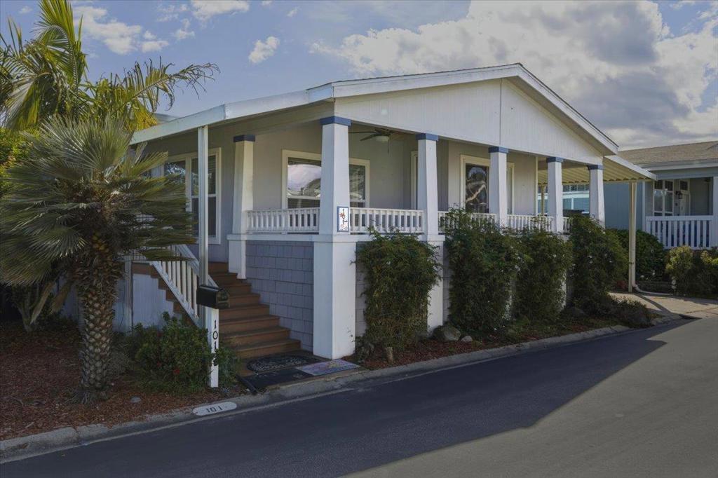 2435 Felt Street 101 Property Photo 1