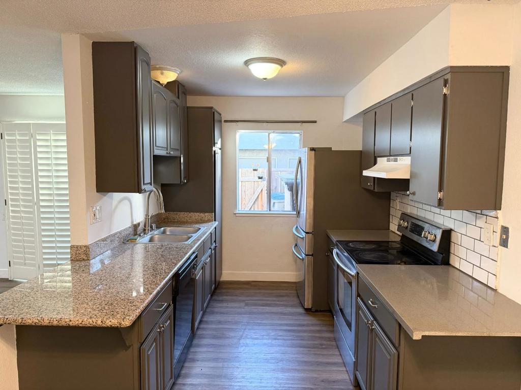 1363 Mcquesten Drive A Property Photo 10