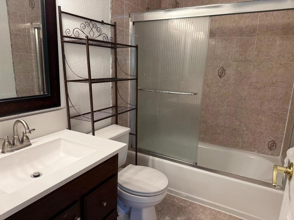 1363 Mcquesten Drive A Property Photo 16