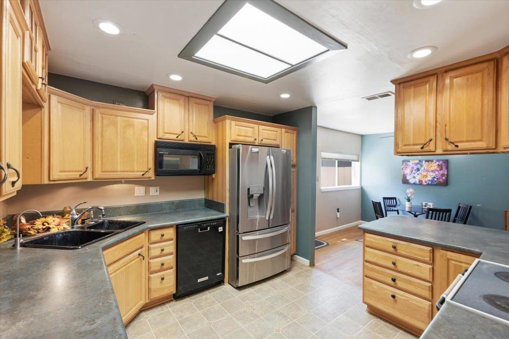 16155 De Witt Property Photo 6