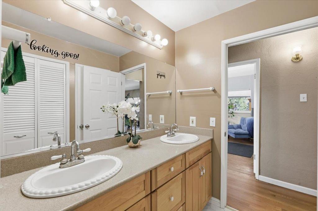 16155 De Witt Property Photo 13