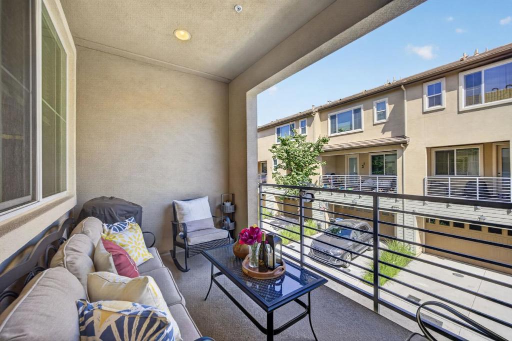 833 Lotus Flower Loop Property Photo 10