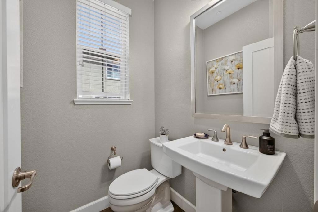 833 Lotus Flower Loop Property Photo 17