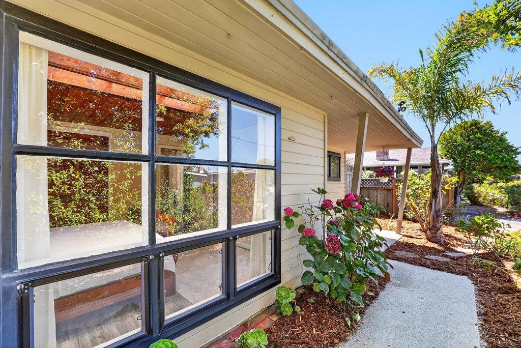 523 Maple Street Property Photo 1